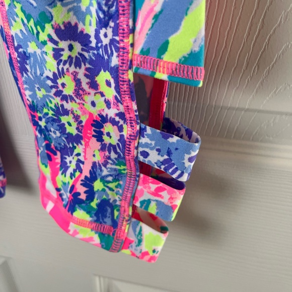 Lilly Pulitzer luxletic capris - Picture 2 of 5